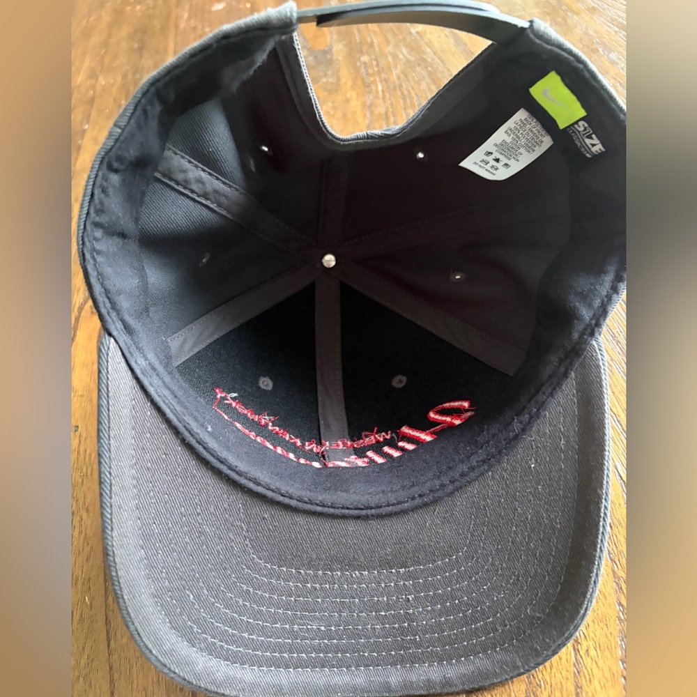 Nike WKU Western Kentucky Hilltoppers Gray Baseball Cap with Red Script - Picture 5 of 5